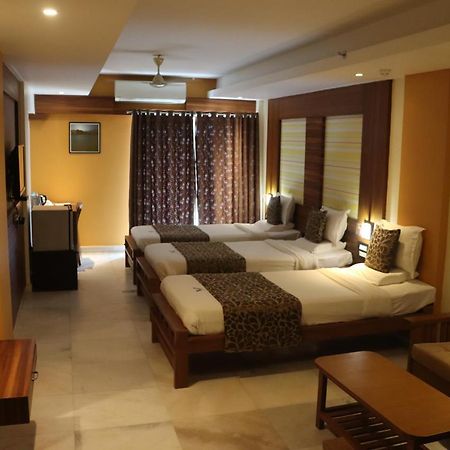 Hotel Madhuvan Serai Manipal Kültér fotó
