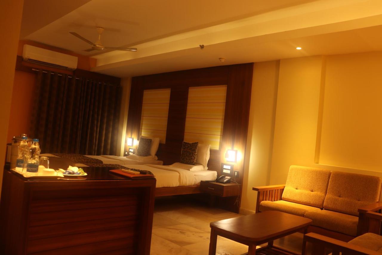 Hotel Madhuvan Serai Manipal Kültér fotó