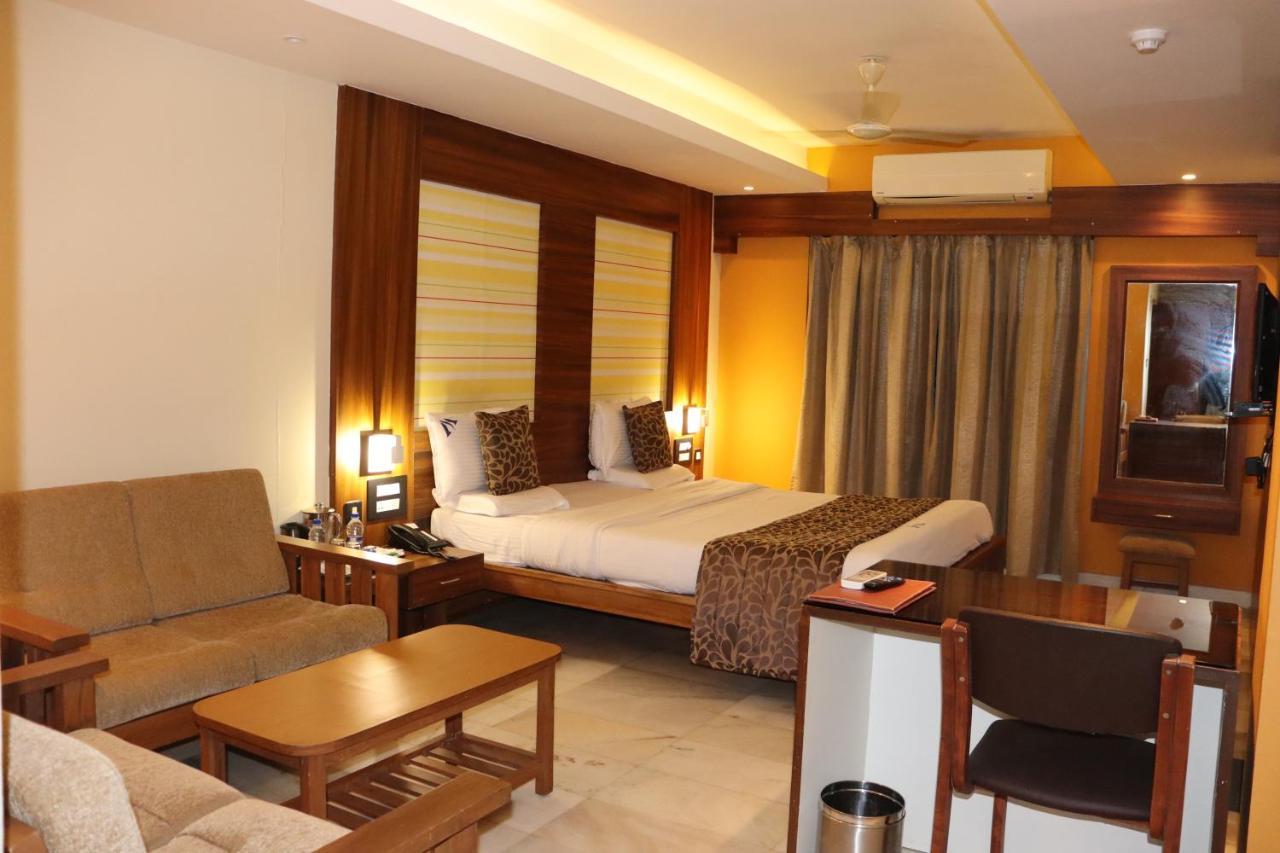 Hotel Madhuvan Serai Manipal Kültér fotó