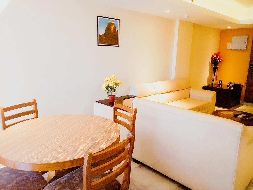 Hotel Madhuvan Serai Manipal Kültér fotó