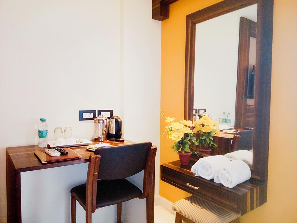 Hotel Madhuvan Serai Manipal Kültér fotó