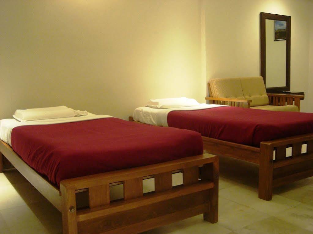 Hotel Madhuvan Serai Manipal Kültér fotó