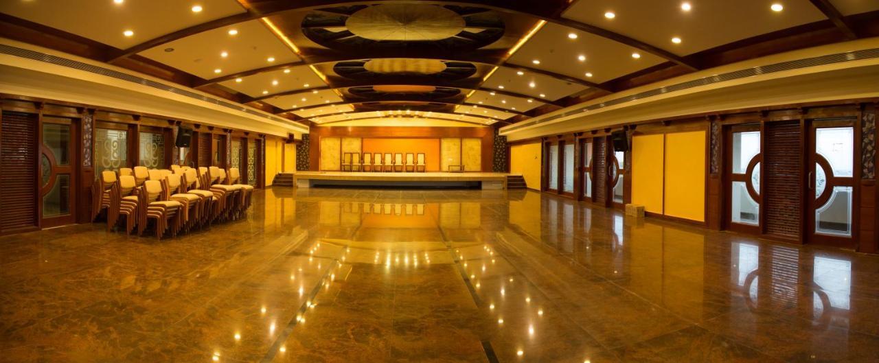 Hotel Madhuvan Serai Manipal Kültér fotó